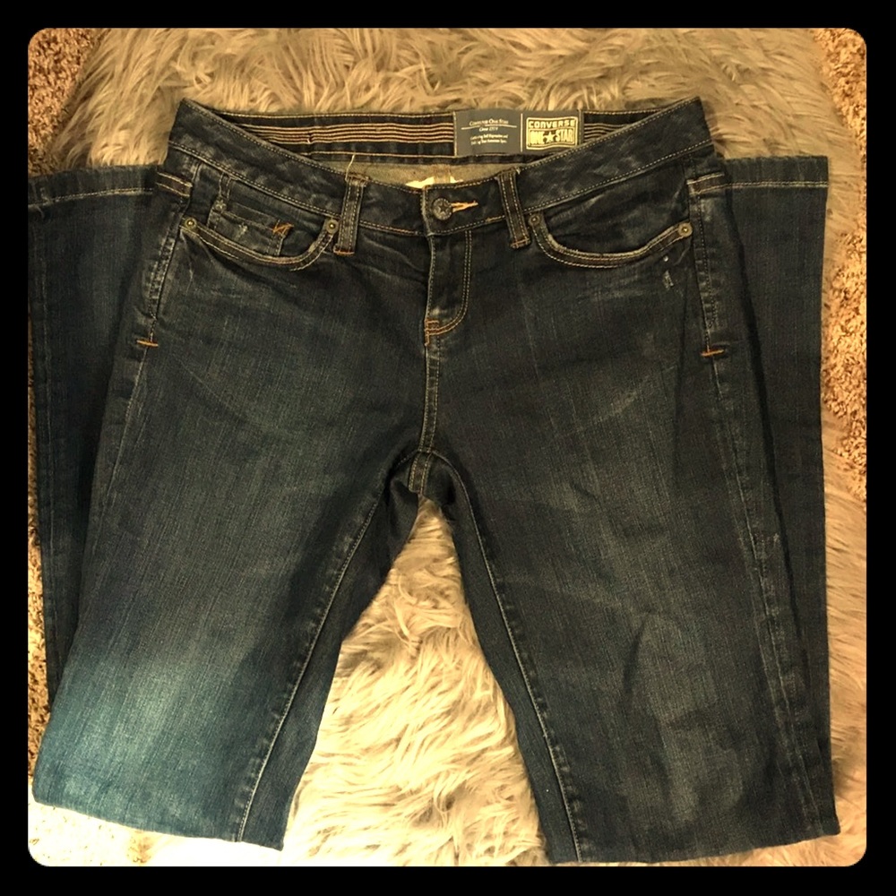 💕👖super cute converse boot leg blue jeans